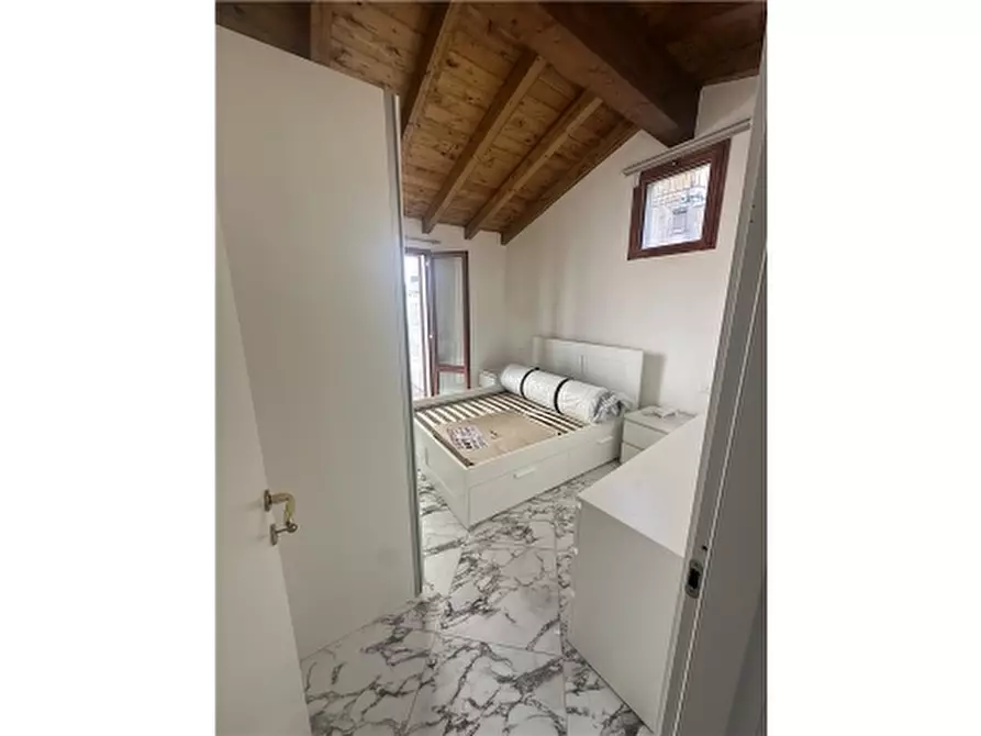 Immagine 13 di Villa in affitto  a Empoli