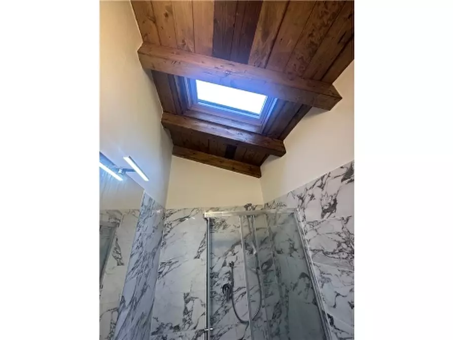Immagine 19 di Villa in affitto  a Empoli