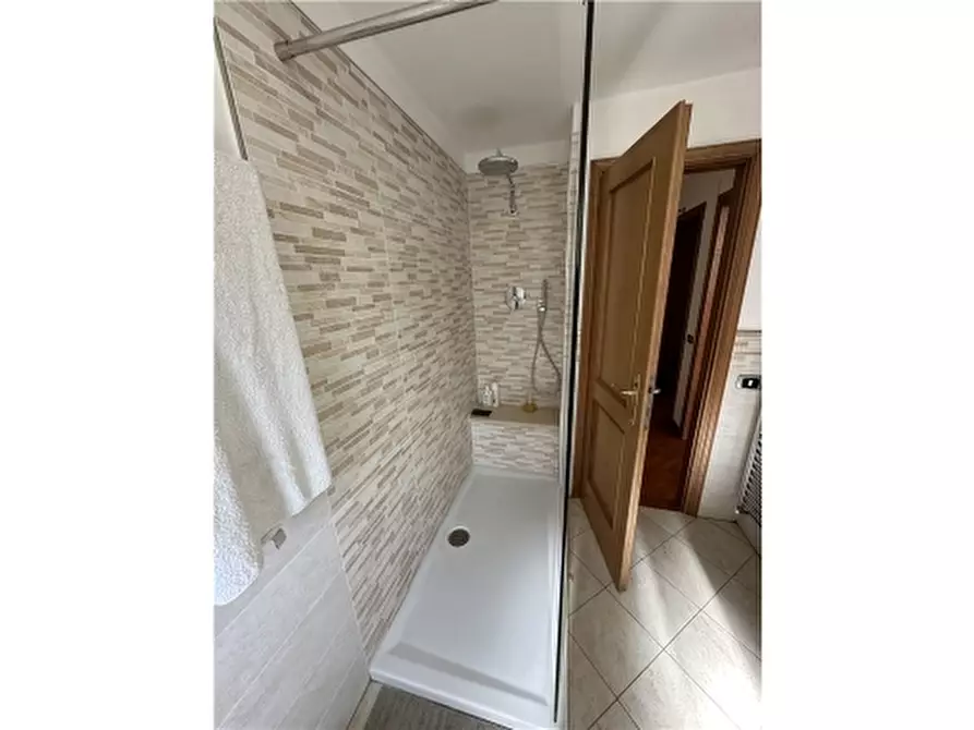Immagine 46 di Villa in vendita  a Lastra A Signa