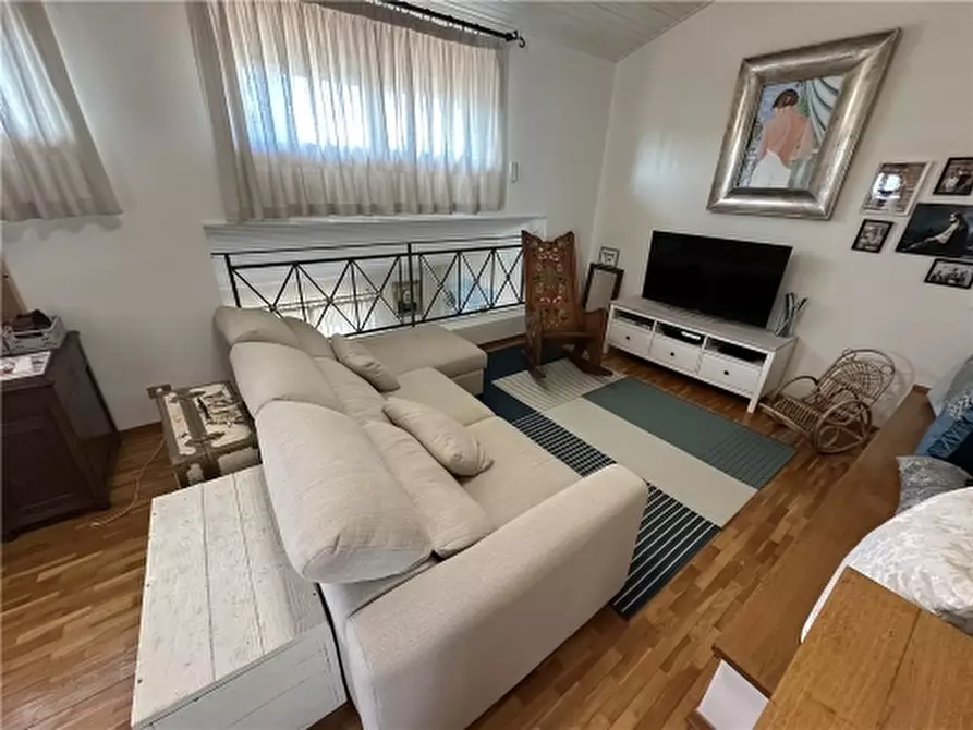 Immagine 62 di Villa in vendita  a Lastra A Signa