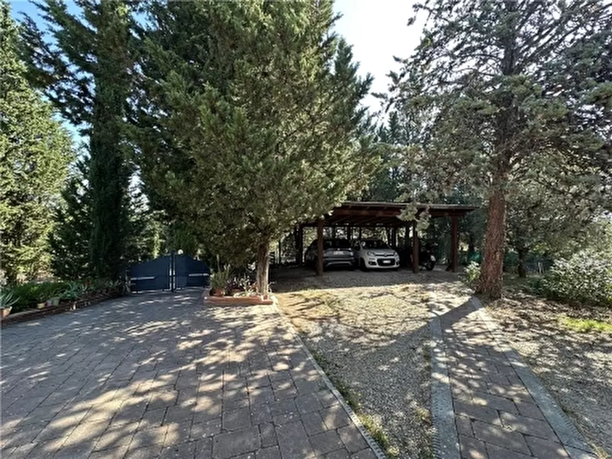 Immagine 5 di Villa in vendita  a Scandicci