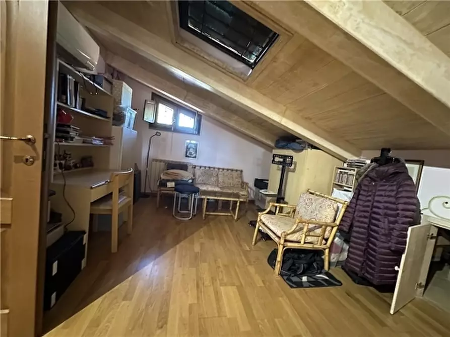 Immagine 40 di Villa in vendita  a Scandicci