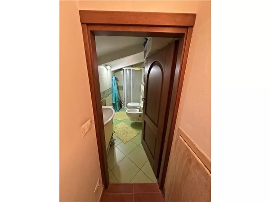 Immagine 42 di Villa in vendita  a Scandicci