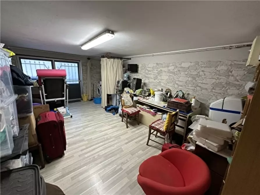 Immagine 47 di Villa in vendita  a Scandicci