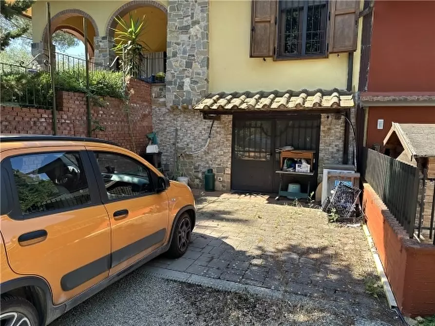 Immagine 51 di Villa in vendita  a Scandicci