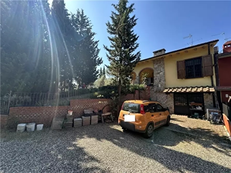 Immagine 52 di Villa in vendita  a Scandicci