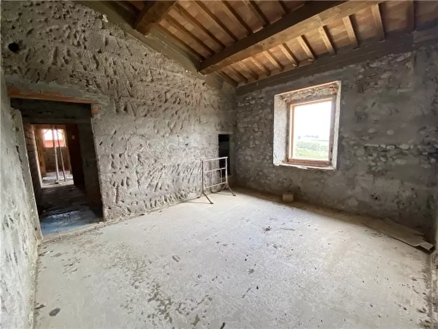 Immagine 7 di Rustico / casale in vendita  a Lastra A Signa