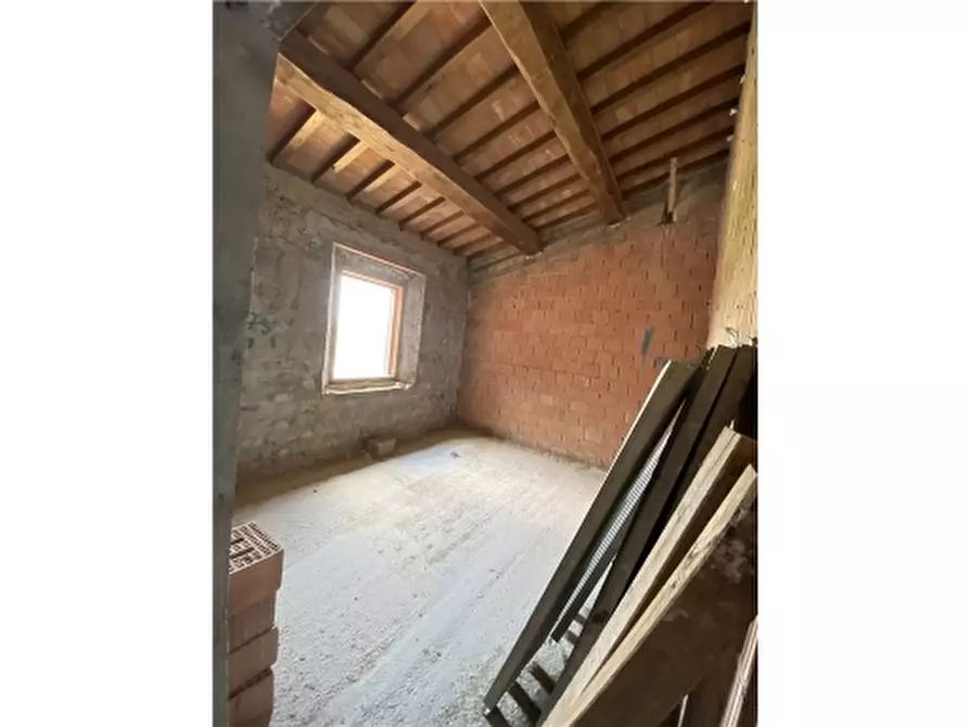 Immagine 9 di Rustico / casale in vendita  a Lastra A Signa