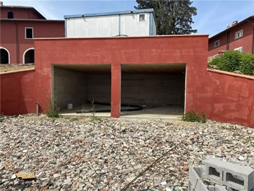 Immagine 15 di Rustico / casale in vendita  a Lastra A Signa