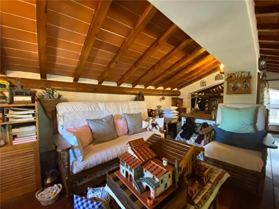 Immagine 24 di Rustico / casale in vendita  a Lastra A Signa