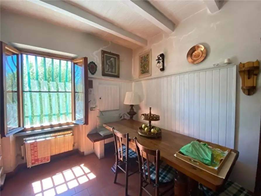 Immagine 33 di Rustico / casale in vendita  a Lastra A Signa