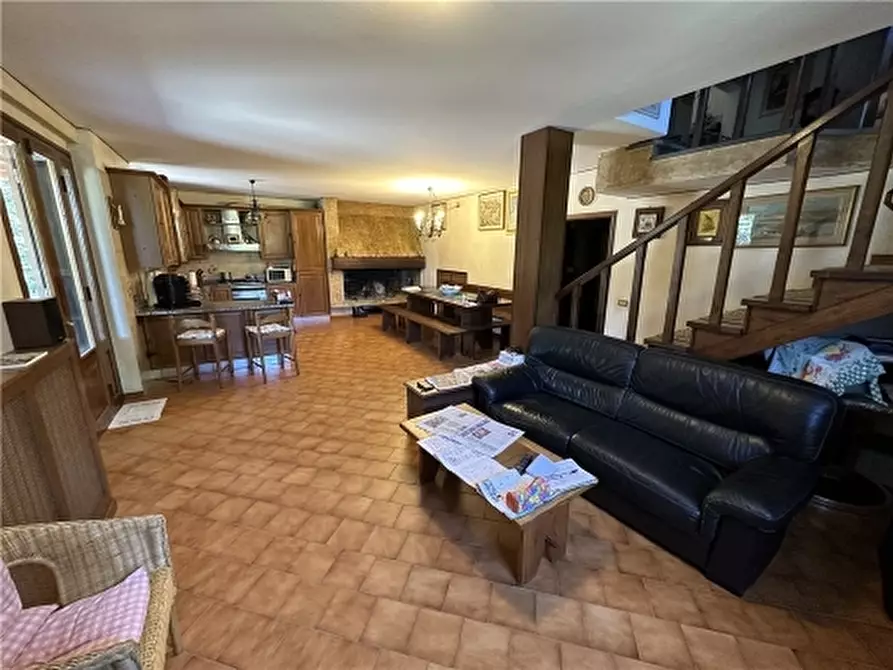 Immagine 25 di Rustico / casale in vendita  a Montelupo Fiorentino