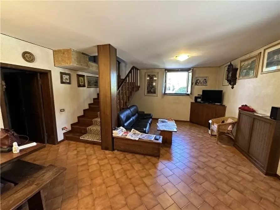 Immagine 26 di Rustico / casale in vendita  a Montelupo Fiorentino