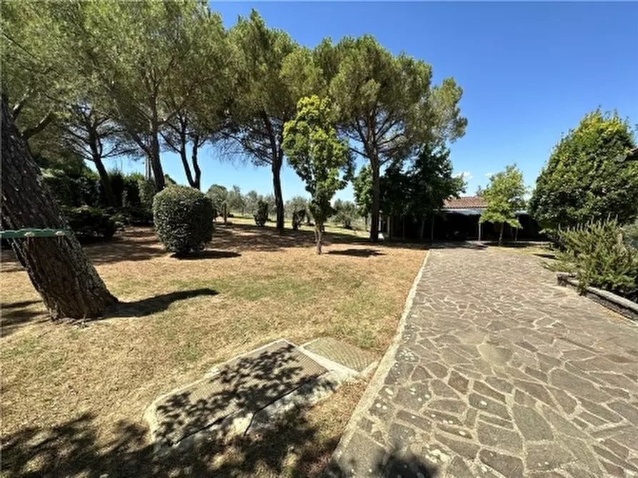 Immagine 37 di Rustico / casale in vendita  a Montelupo Fiorentino