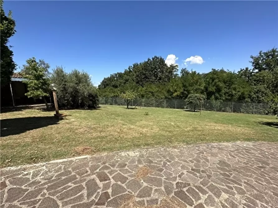 Immagine 41 di Rustico / casale in vendita  a Montelupo Fiorentino