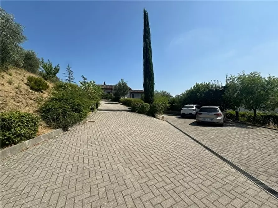 Immagine 1 di Rustico / casale in vendita  a Carmignano