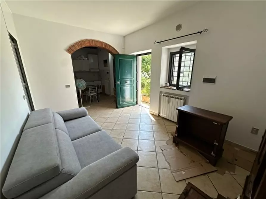 Immagine 29 di Rustico / casale in vendita  a Carmignano