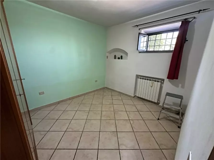 Immagine 37 di Rustico / casale in vendita  a Carmignano