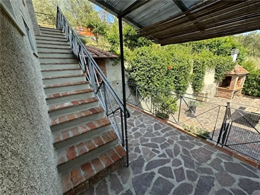 Immagine 39 di Rustico / casale in vendita  a Carmignano