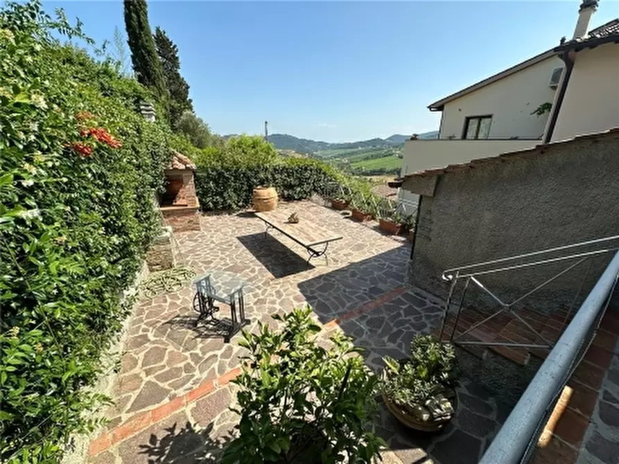 Immagine 41 di Rustico / casale in vendita  a Carmignano