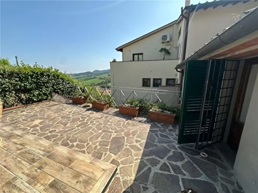 Immagine 45 di Rustico / casale in vendita  a Carmignano