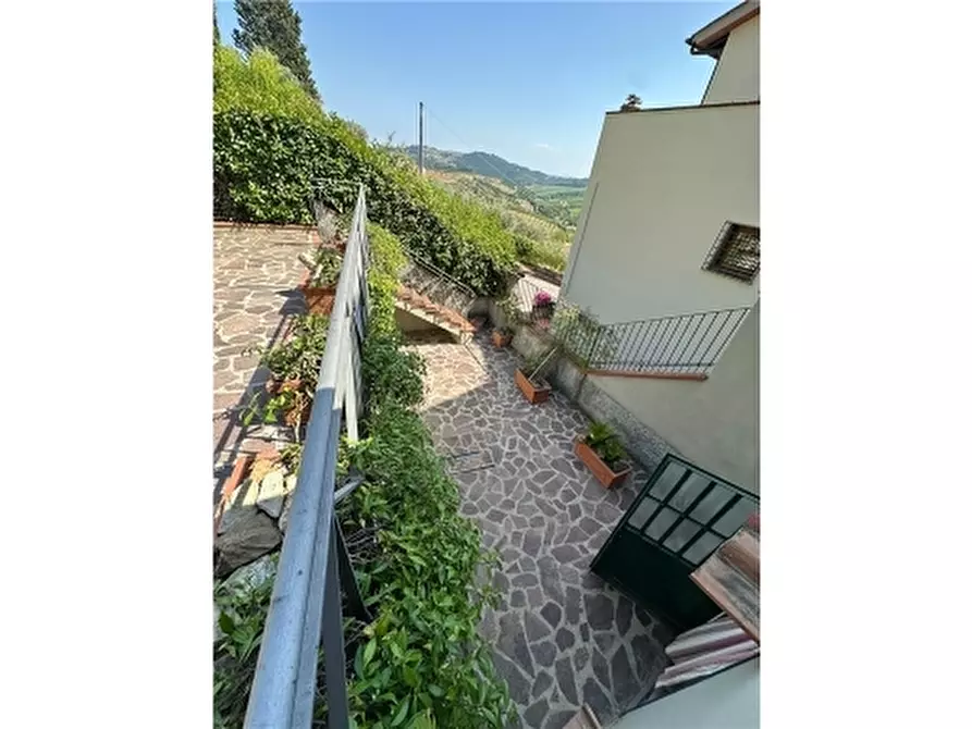 Immagine 46 di Rustico / casale in vendita  a Carmignano