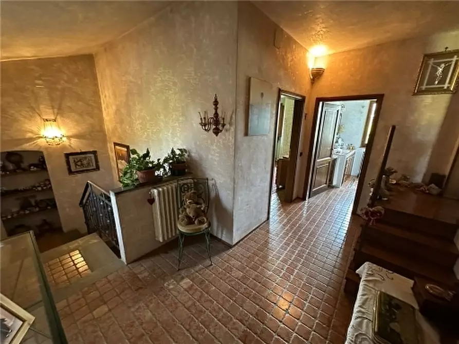 Immagine 73 di Rustico / casale in vendita  a Carmignano