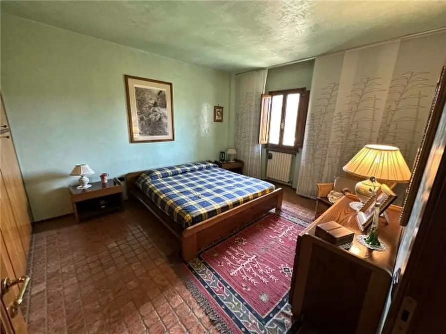 Immagine 74 di Rustico / casale in vendita  a Carmignano