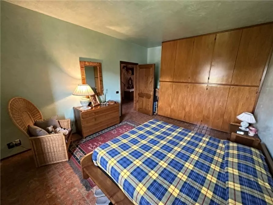 Immagine 75 di Rustico / casale in vendita  a Carmignano