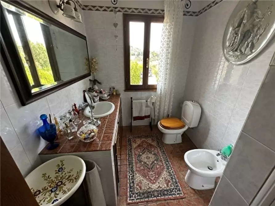 Immagine 80 di Rustico / casale in vendita  a Carmignano