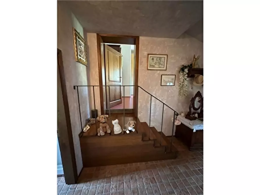 Immagine 81 di Rustico / casale in vendita  a Carmignano