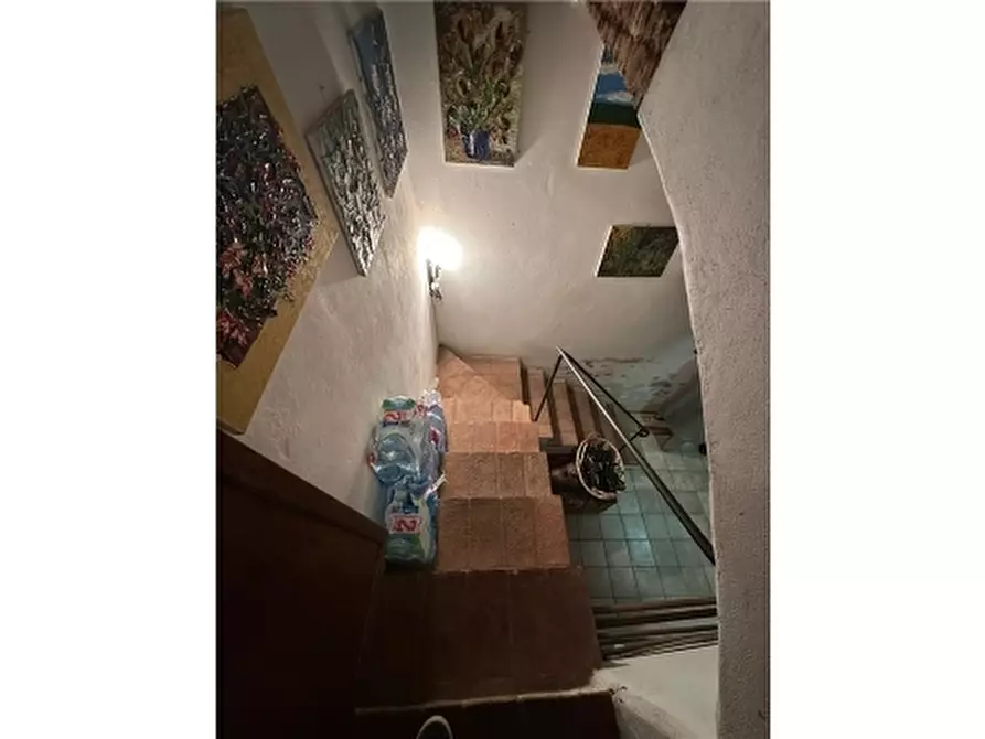 Immagine 87 di Rustico / casale in vendita  a Carmignano