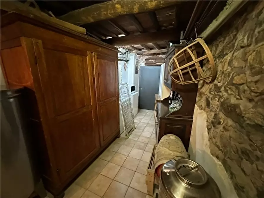 Immagine 89 di Rustico / casale in vendita  a Carmignano