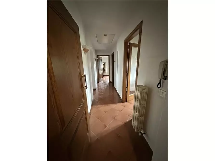 Immagine 1 di Rustico / casale in affitto  a Scandicci