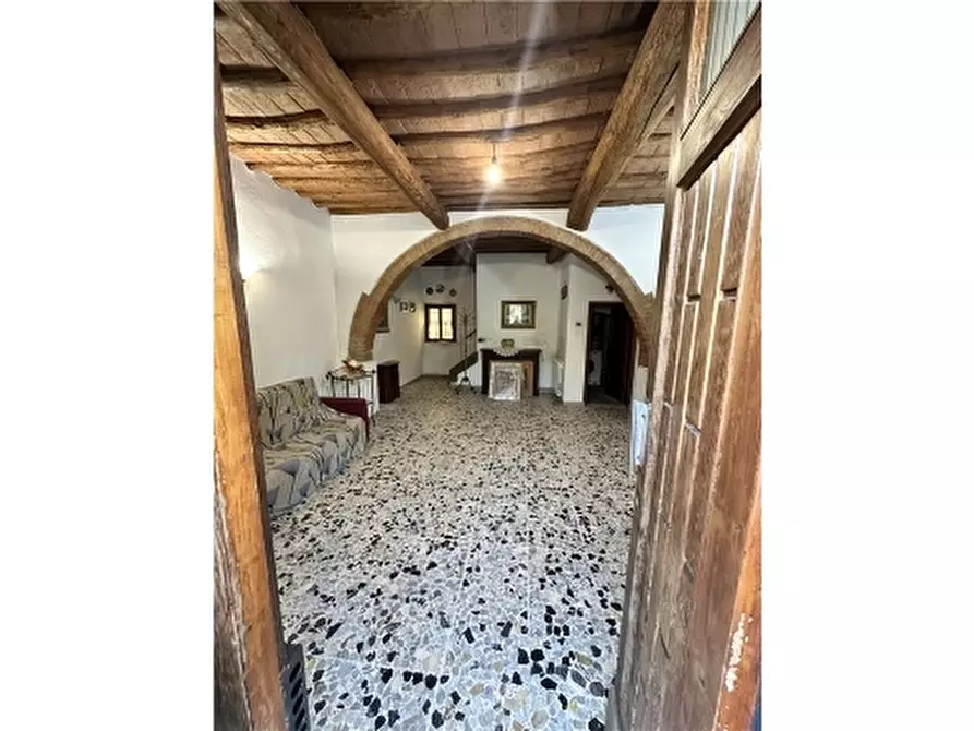 Immagine 1 di Rustico / casale in affitto  a Lastra A Signa