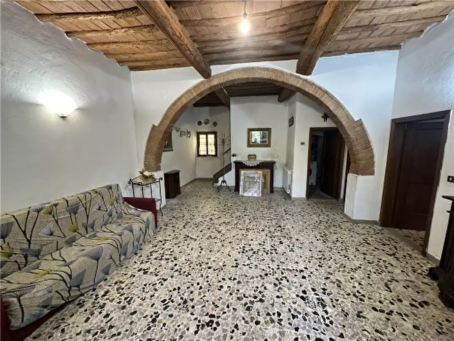 Immagine 2 di Rustico / casale in affitto  a Lastra A Signa