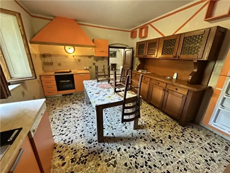 Immagine 8 di Rustico / casale in affitto  a Lastra A Signa