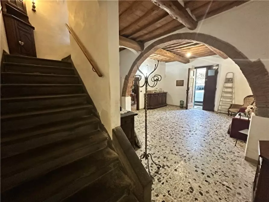 Immagine 13 di Rustico / casale in affitto  a Lastra A Signa