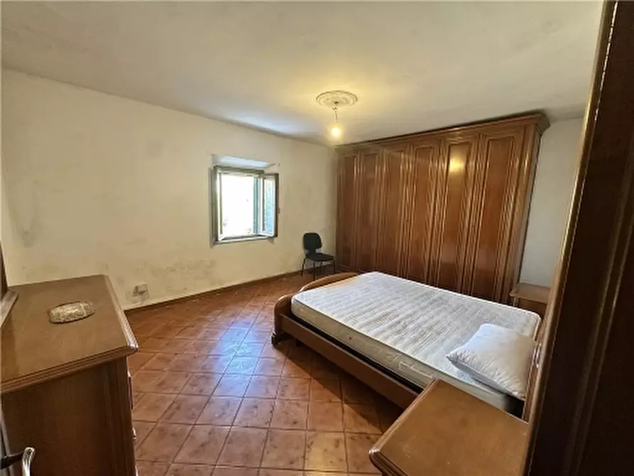 Immagine 19 di Rustico / casale in affitto  a Lastra A Signa