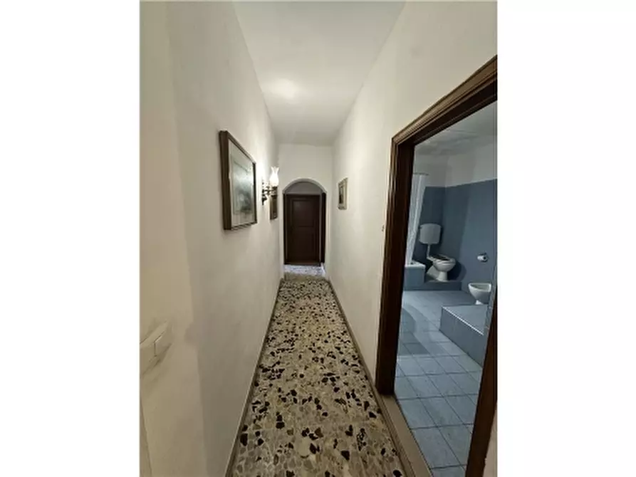 Immagine 21 di Rustico / casale in affitto  a Lastra A Signa