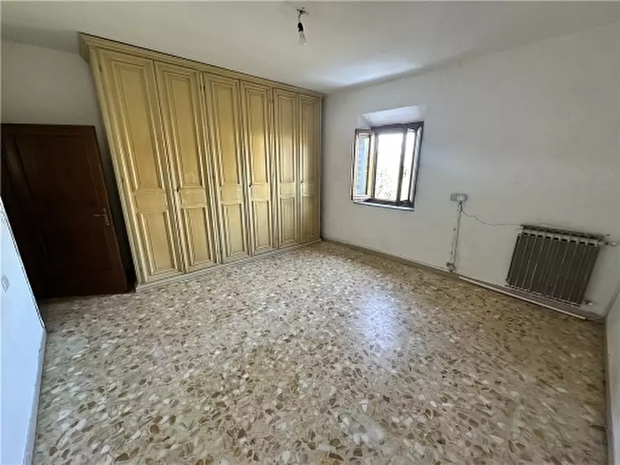 Immagine 27 di Rustico / casale in affitto  a Lastra A Signa