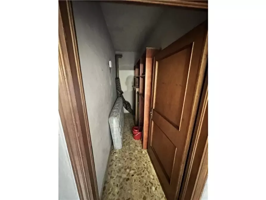 Immagine 28 di Rustico / casale in affitto  a Lastra A Signa