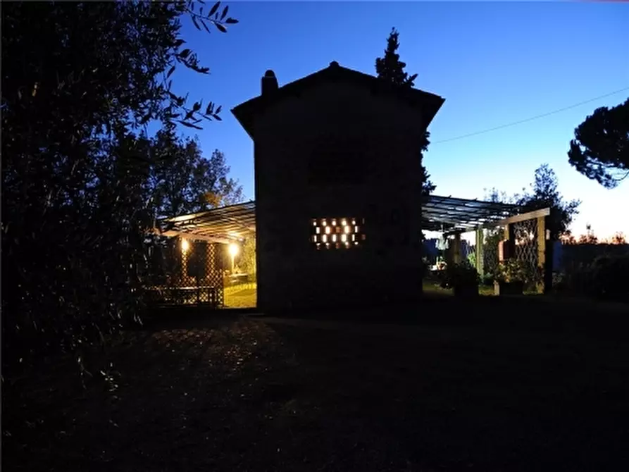Immagine 12 di Rustico / casale in vendita  a Montelupo Fiorentino