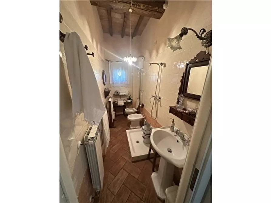 Immagine 20 di Rustico / casale in vendita  a Empoli
