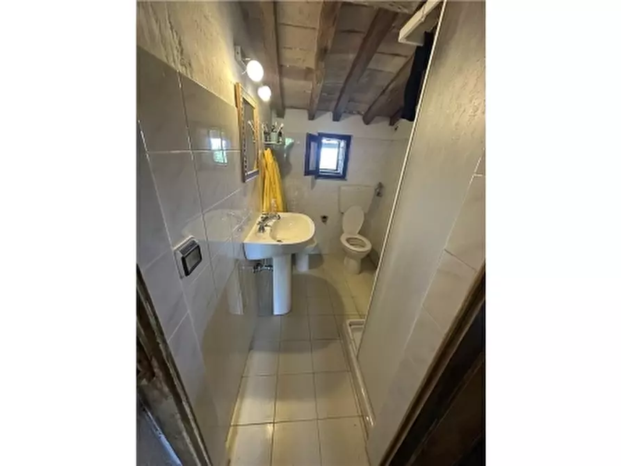 Immagine 47 di Rustico / casale in vendita  a San Gimignano