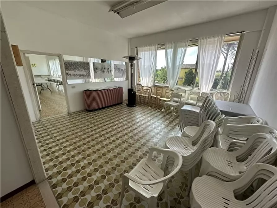 Immagine 5 di Negozio in affitto  a Montelupo Fiorentino