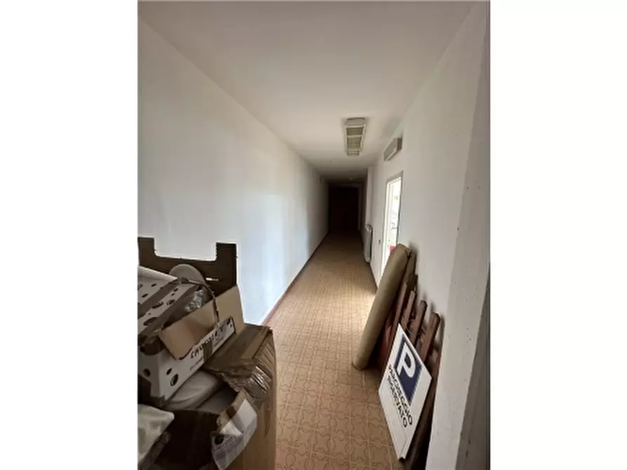 Immagine 14 di Negozio in affitto  a Montelupo Fiorentino