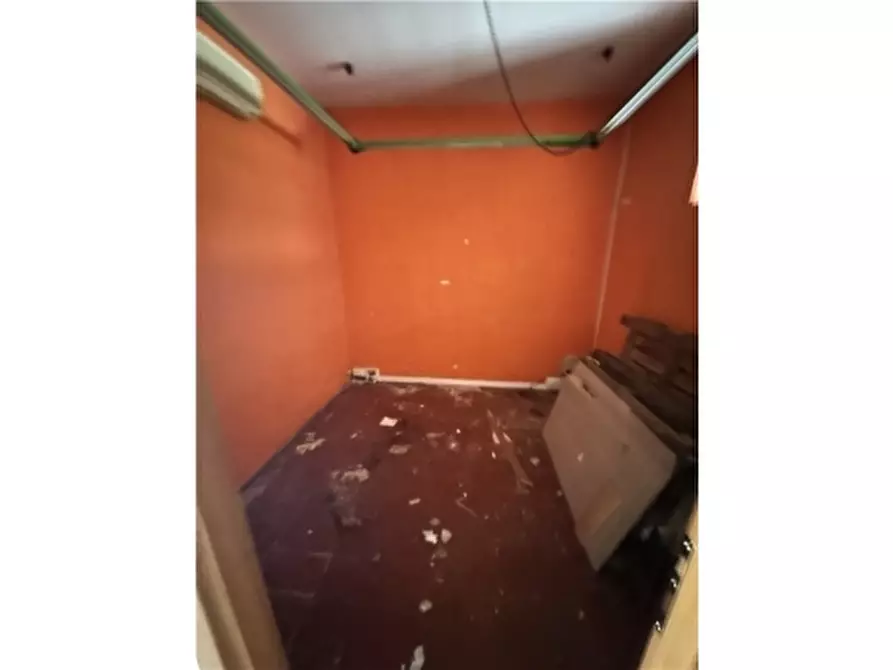 Immagine 4 di Negozio in vendita  a Montelupo Fiorentino