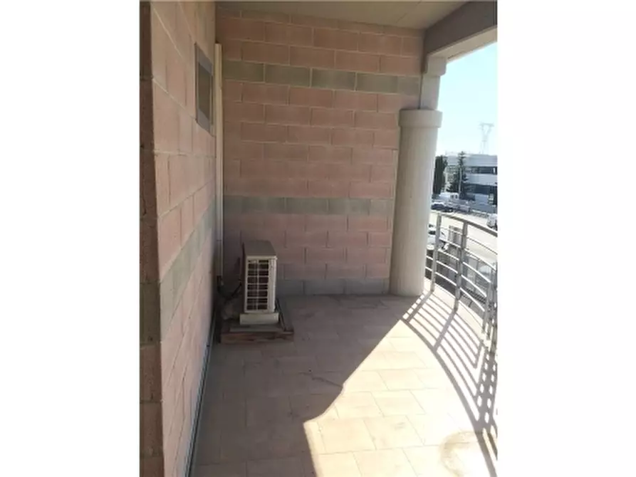 Immagine 7 di Magazzino in affitto  a Montelupo Fiorentino