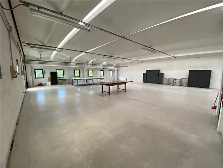 Immagine 4 di Magazzino in affitto  a Montespertoli